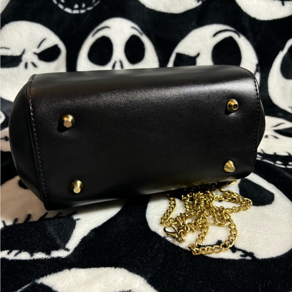 Collectif London Black Leather and Gold Evening Purse with Removable Strap - Picture 4 of 7